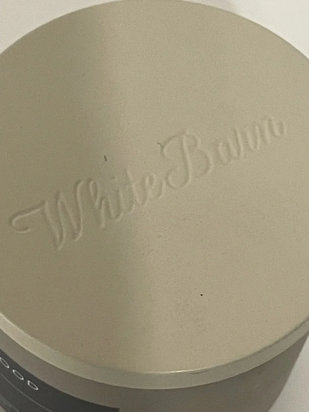 Bath & Body Works 3 Wick Candle Applewood & Clove White Barn Discontinued - Picture 5 of 5